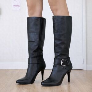 Black Y2K Knee-High Stiletto Boots w/ Buckle Detail (Size 10M)